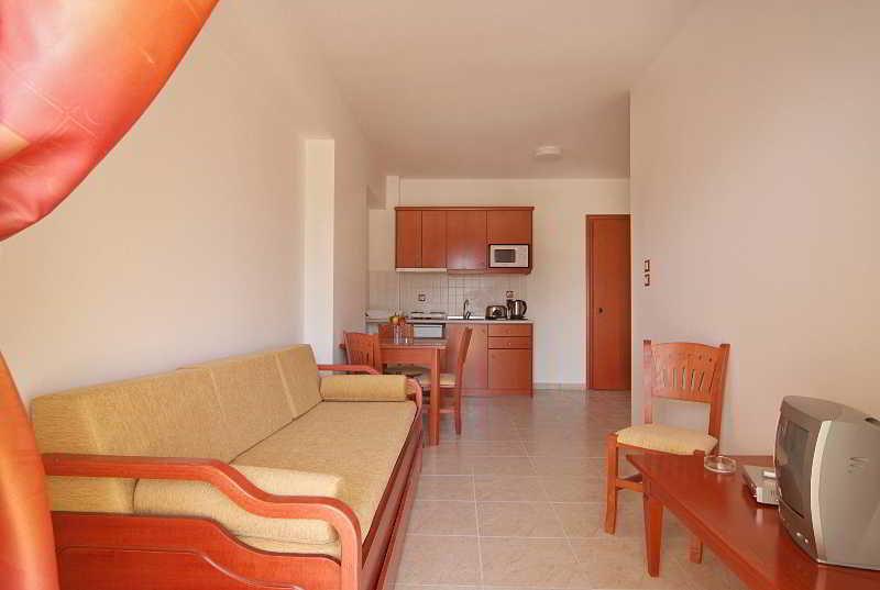 Pelopas Hotel Tigaki Quarto foto